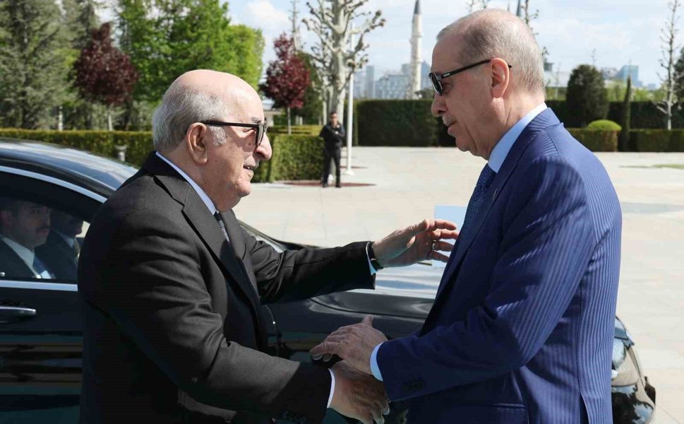 Cumhurbaşkanı Erdoğan, Cezayir Cumhurbaşkanı Tebbun'u törenle karşıladı