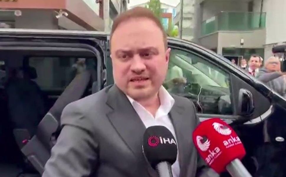 İcra heyeti görevlendirmeyi tebliğ için Kılıçdaroğlu'nun ofisine geldi