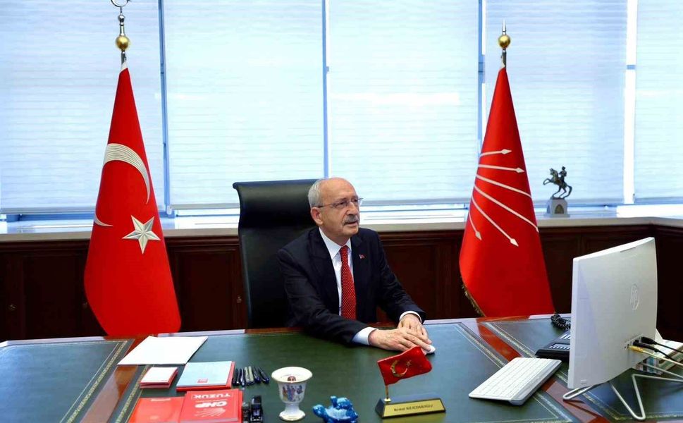 Kılıçdaroğlu CHP Genel Merkezi’nde Mesaisine Başladı