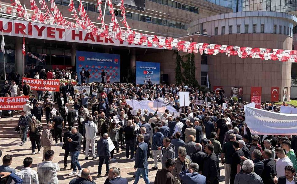 Kılıçdaroğlu'nun bayramlaşma programı öncesi CHP Genel Merkezi'nde hazırlıklar tamamlandı