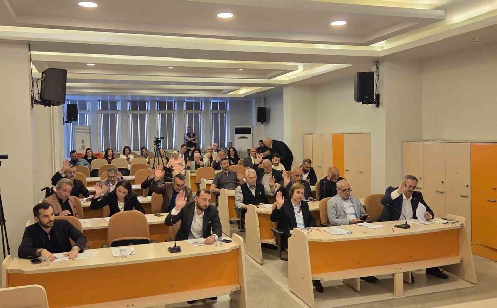 Atakum meclisinde yatırım ve maaş gündemi