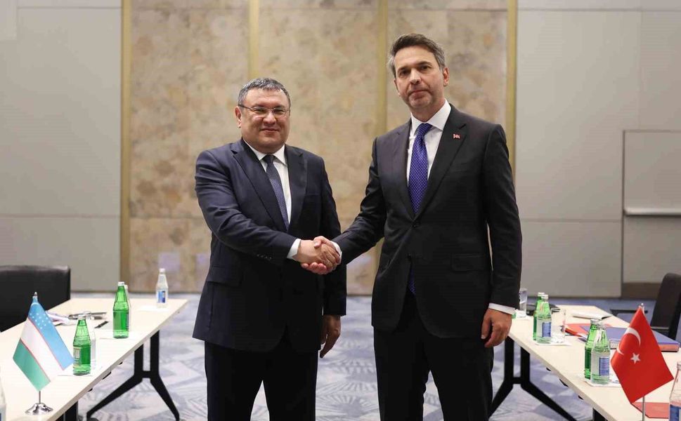 Bakan Bayraktar: 'İhtiyacımız olan tek şey; güçlü siyasi irade, kararlılık ve güçlü liderliktir'