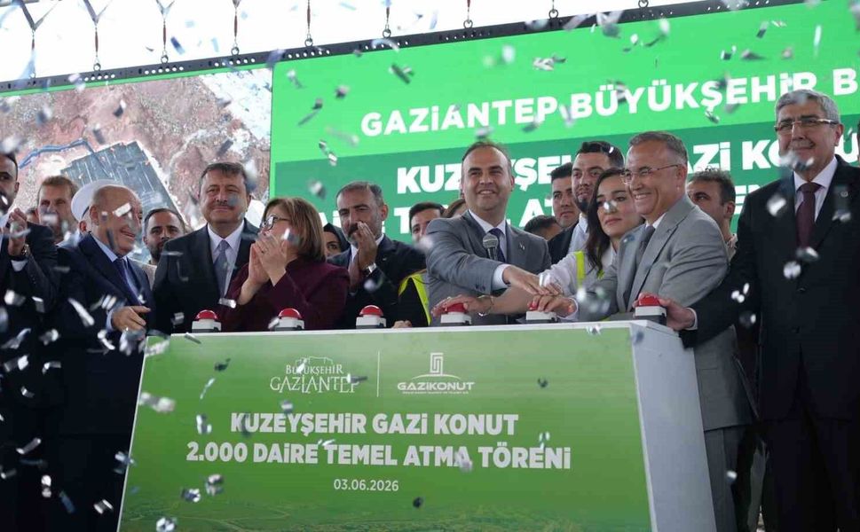 Bakan Kacır: 'Birilerinin milletin emanetine nasıl hıyanet ettiklerini ve el uzatmaya kalktıklarını hep birlikte görüyoruz'