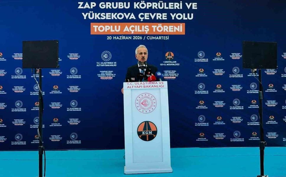 Bakan Uraloğlu: 'Bir zamanlar 'girilmez' denilen vadilerde şimdi tüneller açılıyor, köprüler yükseliyor'