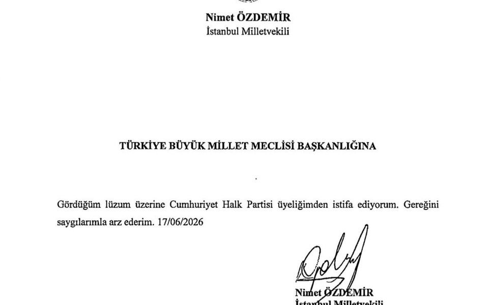 CHP İstanbul Milletvekili Nimet Özdemir partisinden istifa etti
