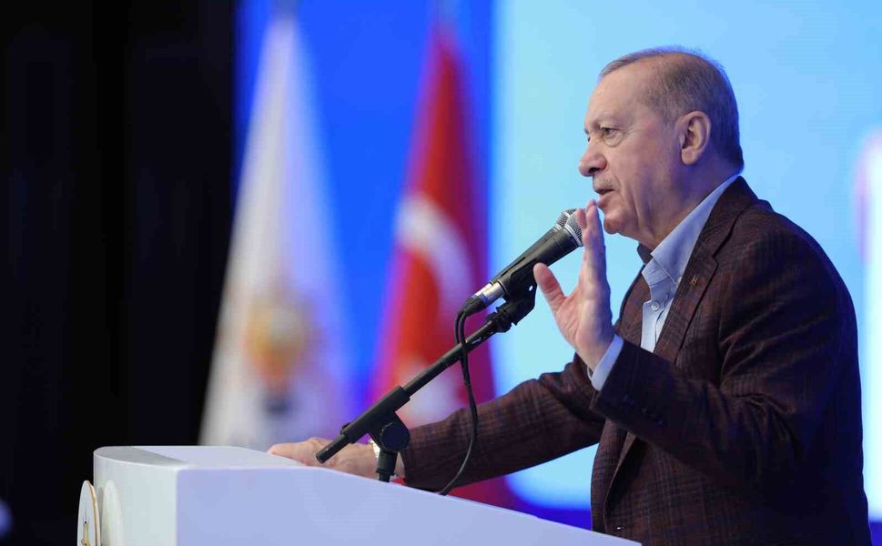 Cumhurbaşkanı Erdoğan: 'Cahil, geri kafalı bazı fosiller çıkıyor, başörtüsüne, başörtülüye kin kusuyor'