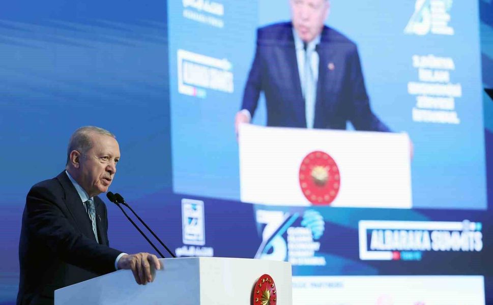 Cumhurbaşkanı Erdoğan: 'Küresel İslami Ekonomi Zirvesi'nin hepimiz için ufuk açıcı, faydalı ve müşahhas neticelere vesile olmasını diliyorum'