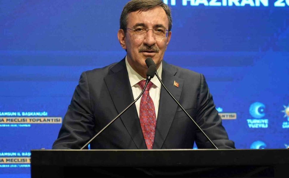 Cumhurbaşkanı Yardımcısı Yılmaz: 'Bir taraftan büyümeye devam ederken, enflasyonu düşürmek için de yoğun gayret içindeyiz'