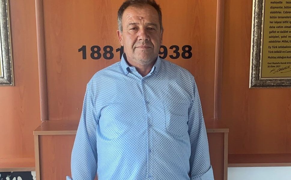 Dindarlı'da muhtarlık seçimini Orhan Yakut kazandı