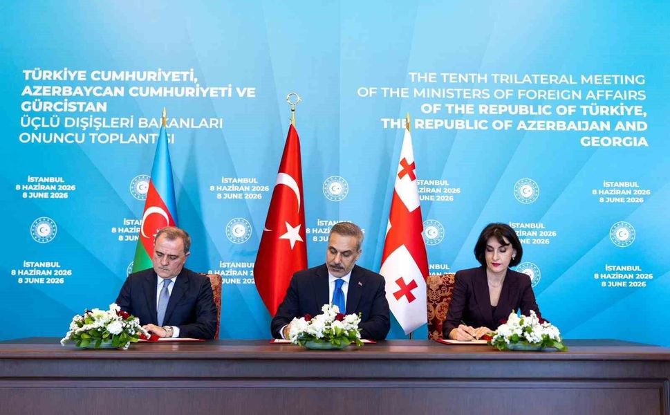 İstanbul'da Türkiye-Azerbaycan-Gürcistan arasında İstanbul Bildirisi imzalandı