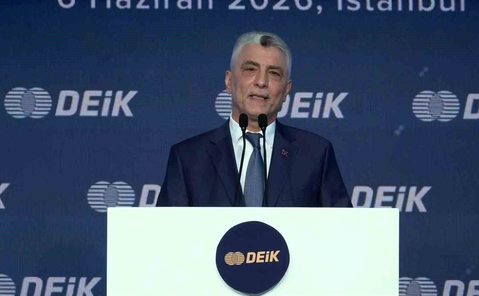 Ticaret Bakanı Bolat: 'İhracatçılarımız Cumhuriyet tarihinin günlük ihracat rekorunu yenilediler'