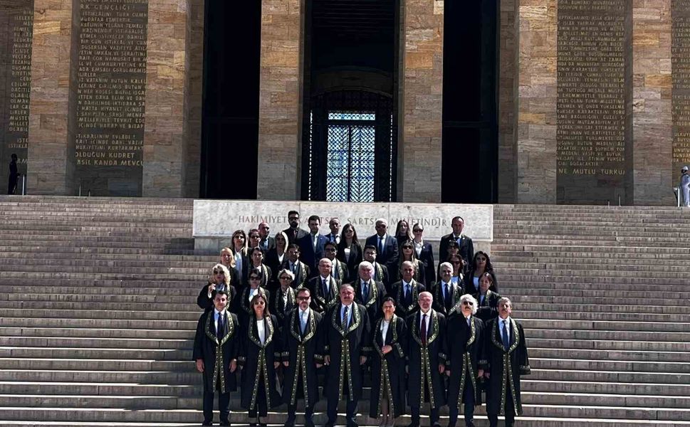 Uyuşmazlık Mahkemesi Başkanı Güleç, Anıtkabir'i ziyaret etti