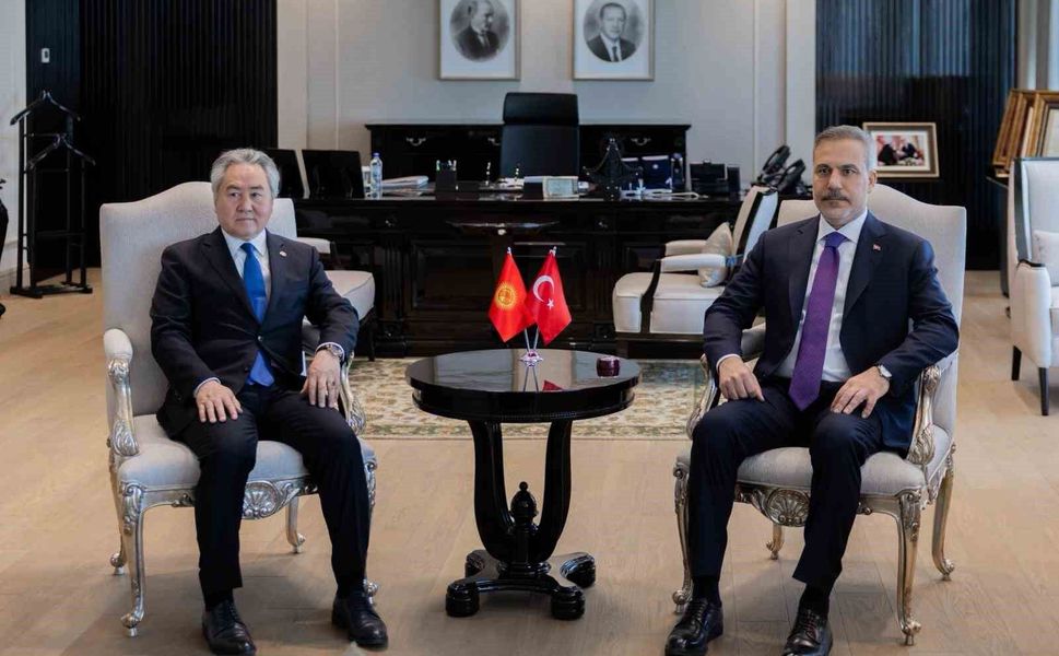 Bakan Fidan, Kırgızistanlı mevkidaşıyla bir araya geldi