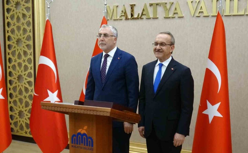 Bakan Işıkhan Malatya'da temaslarına başladı