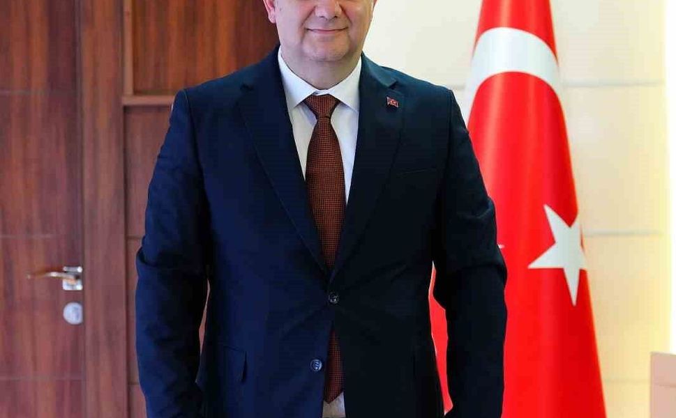 Bolu Belediyesi Başkan Vekili Mehmet Tuna Özcan CHP'den istifa etti