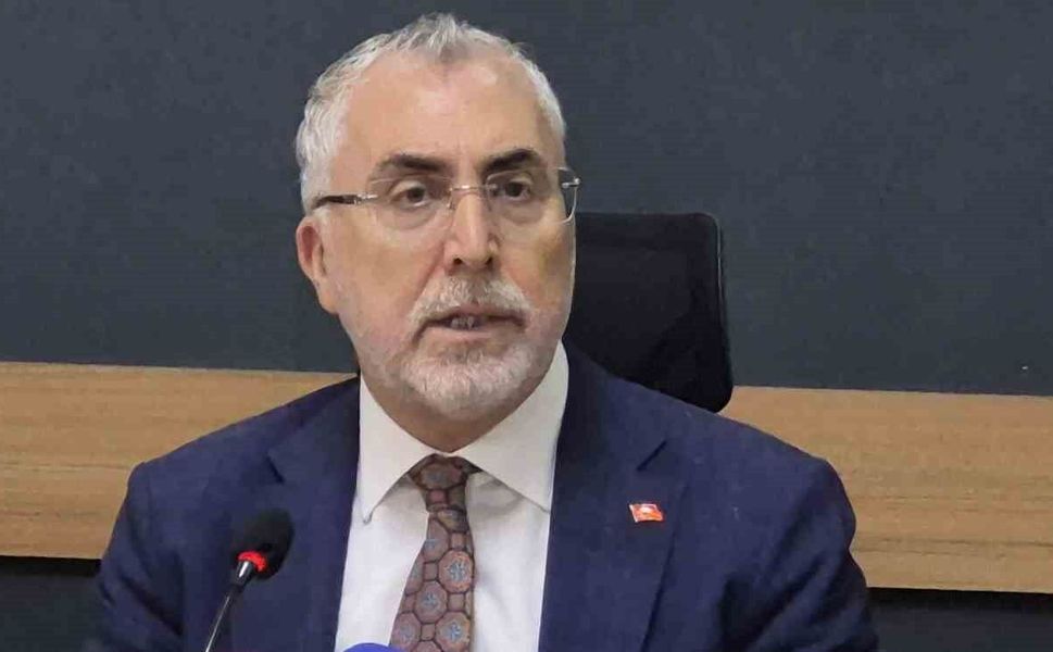 Çalışma ve Sosyal Güvenlik Bakanı Vedat Işıkhan: ''Türkiye artık gelişmelerin seyrine yön veren bir ülkedir''