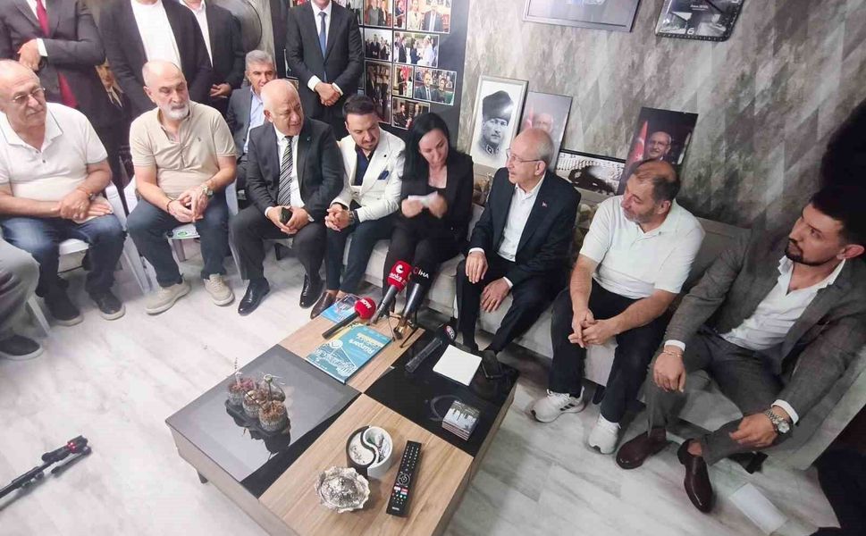 CHP Genel Başkanı Kılıçdaroğlu, Ankara'da esnafı ziyaret etti