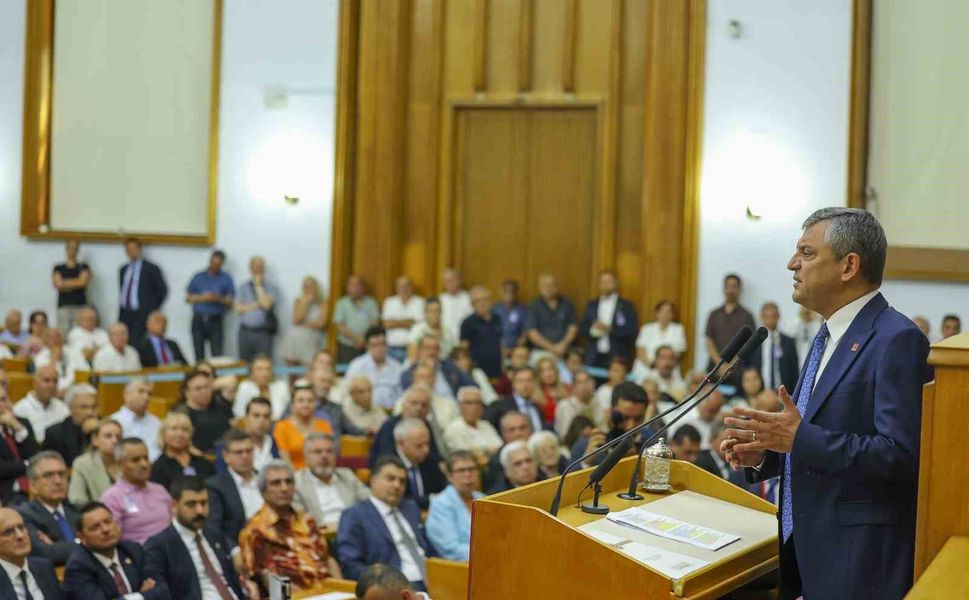 CHP Grup Başkanı Özel'den Kılıçdaroğlu'na seçim çağrısı: 'Yüzde 90'ın altında oy alırsam siyaseti bırakıyorum'