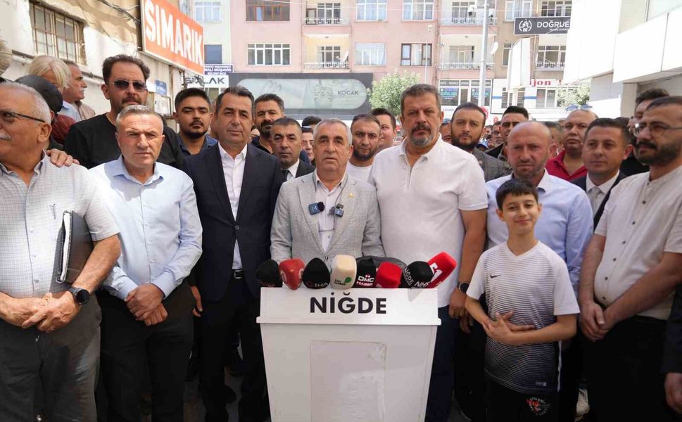 CHP Niğde'de toplu istifa: 5 bin 300 üyenin partiden ayrıldığı açıklandı