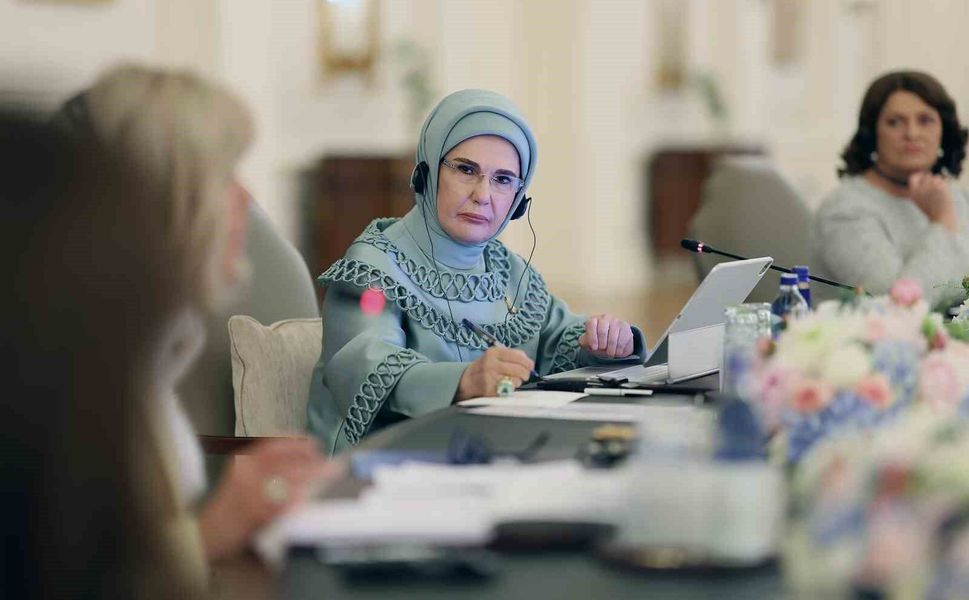 Emine Erdoğan'ın NATO marjında buluşturduğu lider eşleri 'Çocuklar, Teknoloji ve Güvenlik' konusunu ele aldı