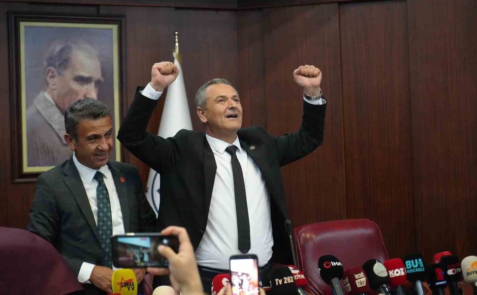 İzmit Belediyesi Başkan Vekili Lütfü Obuz oldu