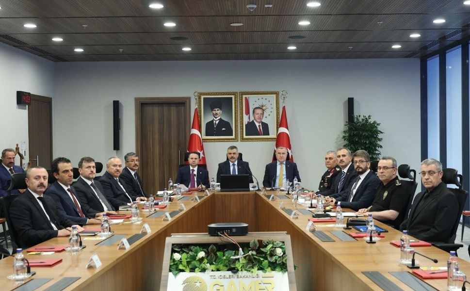 Üç bakan 'Spor Güvenliği Değerlendirme' toplantısında bir araya geldi