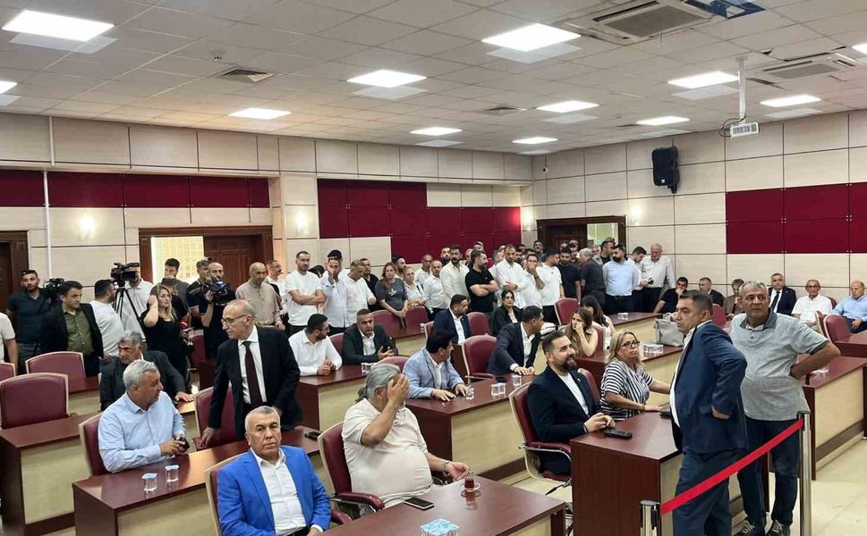 Yüreğir Belediye Başkanvekili yeniden Cafer Boyraz oldu