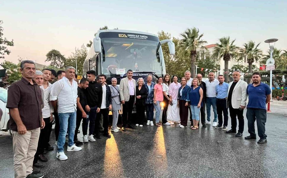 AK Parti İzmir'den 25'inci yıl buluşmasına 5 bin kişilik çıkarma