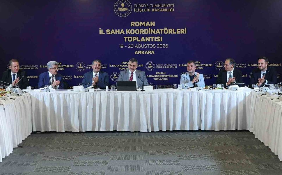 Bakan Çiftçi: 'Kapımız da gönlümüz de bütün Roman kardeşlerimize her daim açıktır'
