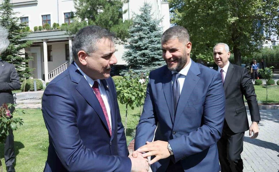 Bakan Çiftçi, Libyalı mevkidaşı ile bir araya geldi