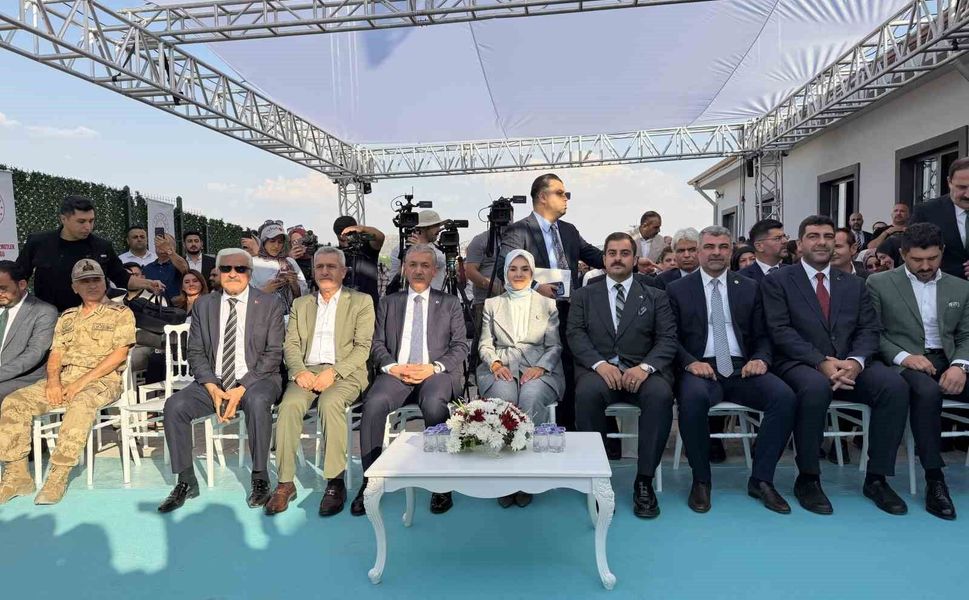 Bakan Göktaş, Mardin'de Hasan Keleşoğlu Çocuk Evleri Sitesi açılış törenine katıldı
