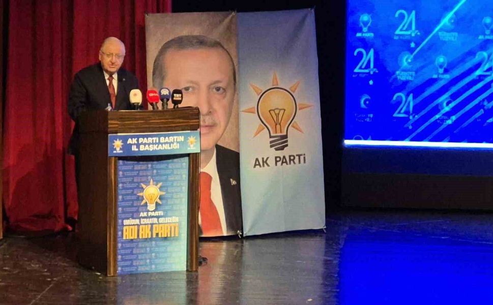 Bakan Güler: 'Milli Dayanışma ve Toplumsal Bütünleşmenin Güçlendirilmesine Dair Kanun'la 'Terörsüz Türkiye' hedefine ulaşmaya yönelik tarihi bir adım atılmıştır'