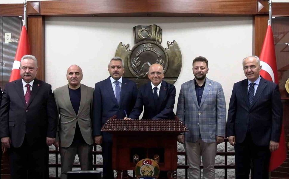 Bakan Şimşek Rize'de