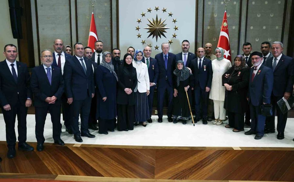 Cumhurbaşkanı Erdoğan: 'Şimdiye kadar şehitlerimizin emanetlerine ve gazilerimize devletimizin tüm imkânlarını seferber ederek sahip çıktık'