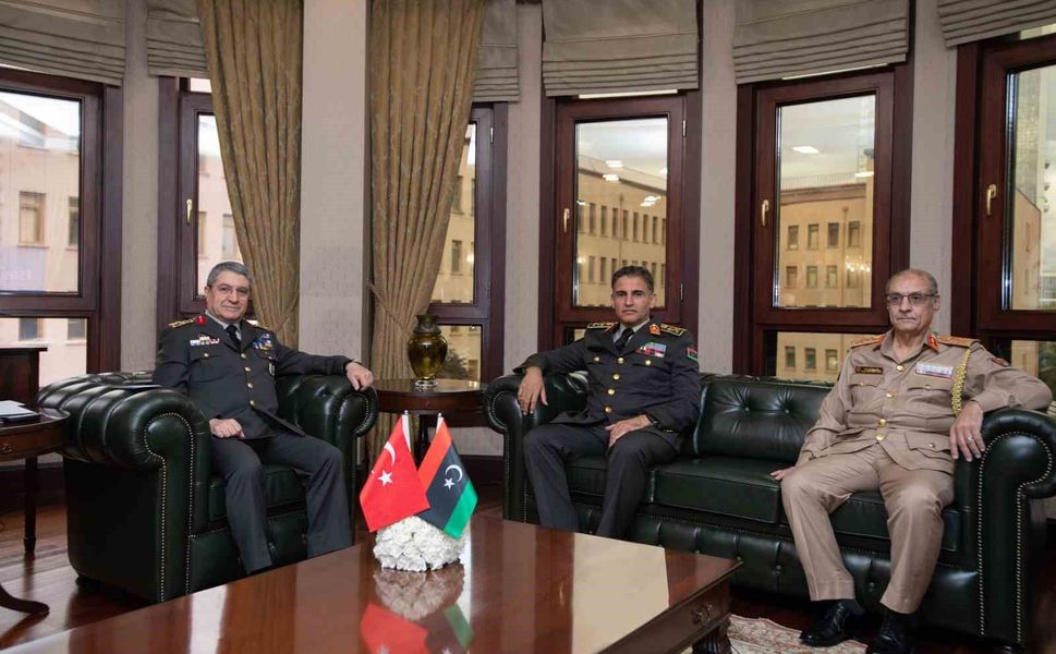 Genelkurmay Başkanı Bayraktaroğlu, Libyalı mevkidaşı Al-Namroush ile görüştü