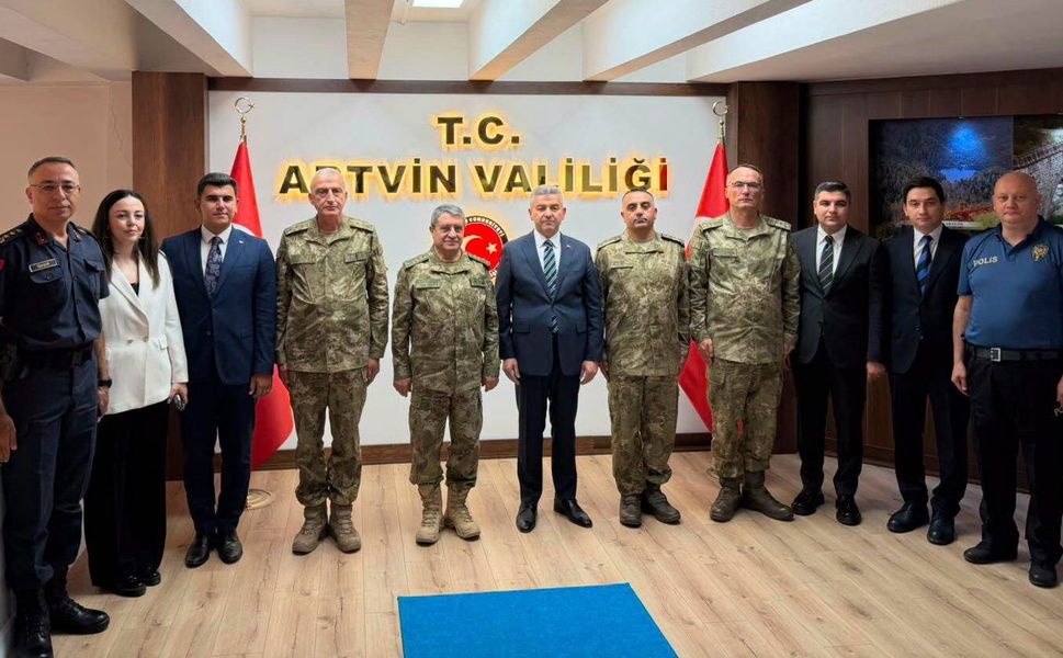 Genelkurmay Başkanı Orgeneral Bayraktaroğlu Artvin'de