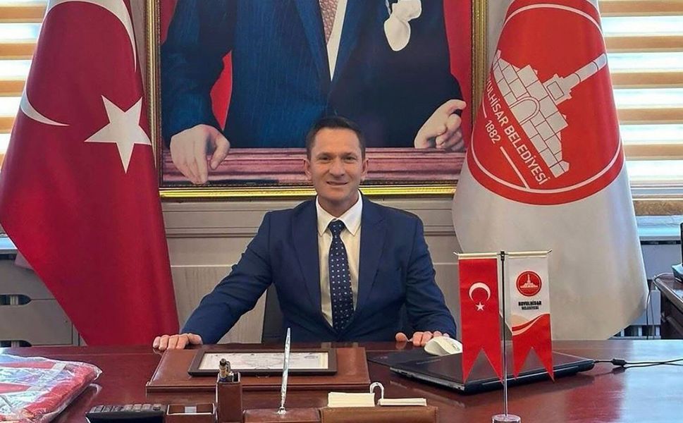 İYİ Partili Koyulhisar Belediye Başkanı partisinden istifa etti