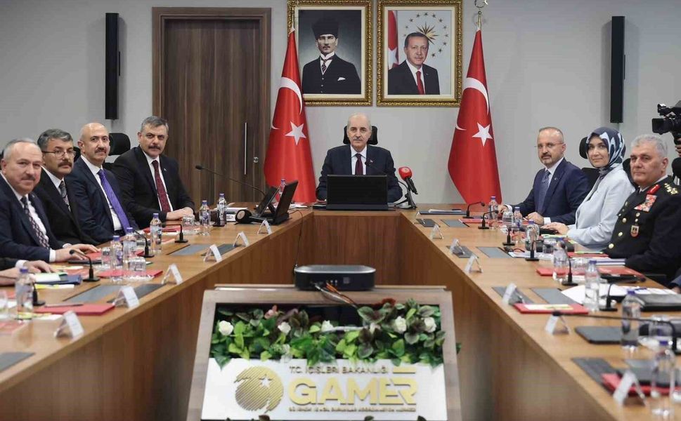 'Milli Dayanışma ve Toplumsal Bütünleşmenin Güçlendirilmesi' konulu güvenlik toplantısı başladı
