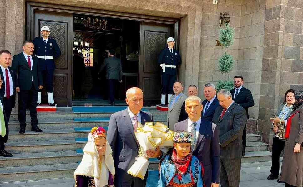 TBMM Başkanı Kurtulmuş, Vali Aktaş'ı ziyaret etti