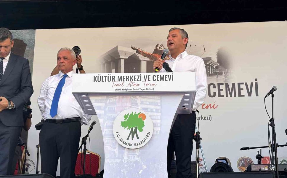 YENİ Parti Genel Başkanı Özel: 'Birlikte yeni bir yola çıktık'