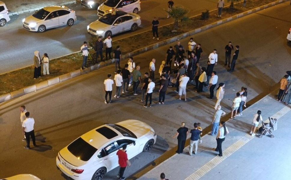 ’Mardinde Motosiklet Yayaya Çaptı: 22 Yaşındaki Genç Hastaneye Kaldırıldı