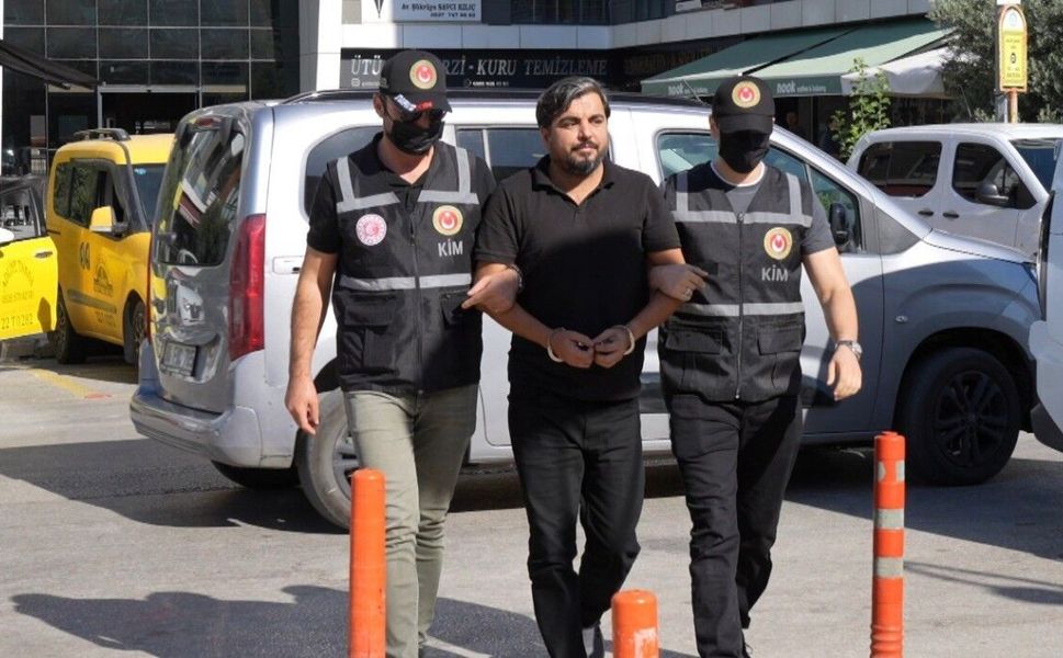 Yurt dışı yasağını ihlal ettiği gerekçesiyle Arif Kocabıyık tutuklandı