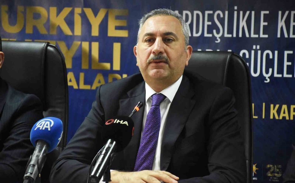 AK Parti Grup Başkan Vekili Abdulhamit Gül: 'Hiç kimsenin Cumhurbaşkanımız Erdoğan'a yük olmaması lazım'