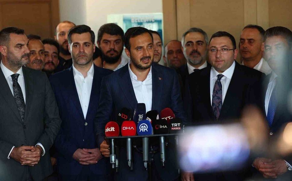 AK Parti İstanbul İl Başkanı Özdemir: 'Şimdi Üsküdar'da hizmet zamanı'