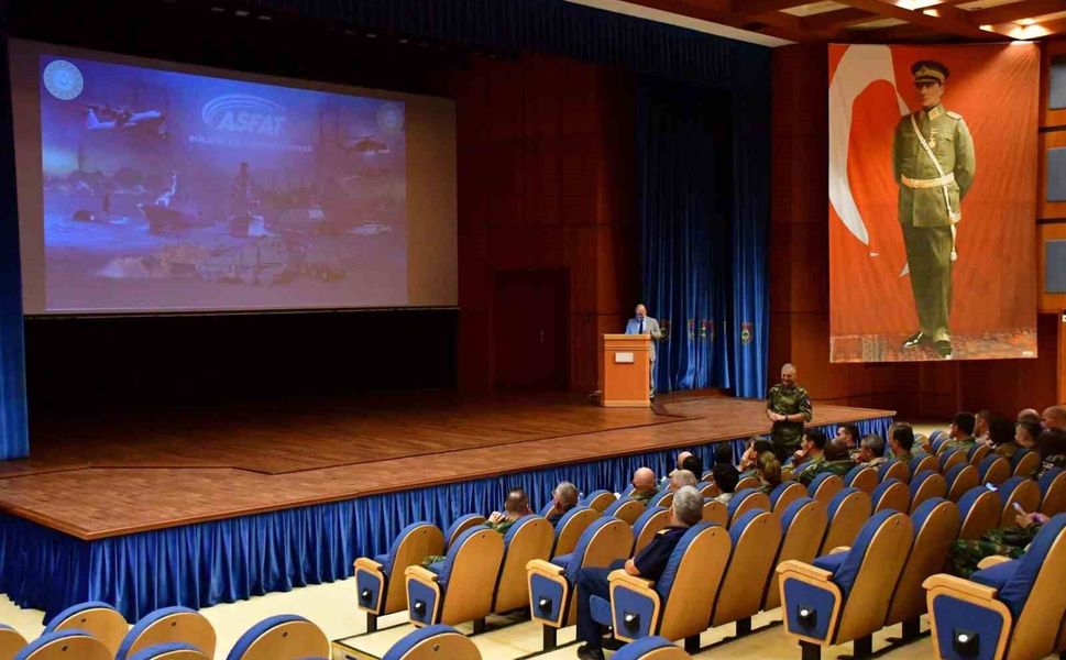 Ankara Askeri Ataşeler Birliği Sonbahar Konferansı, Aksaz Deniz Üs Komutanlığında gerçekleştirildi
