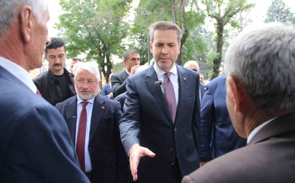 Bakan Bayraktar, Çorum'da vatandaşlarla buluştu