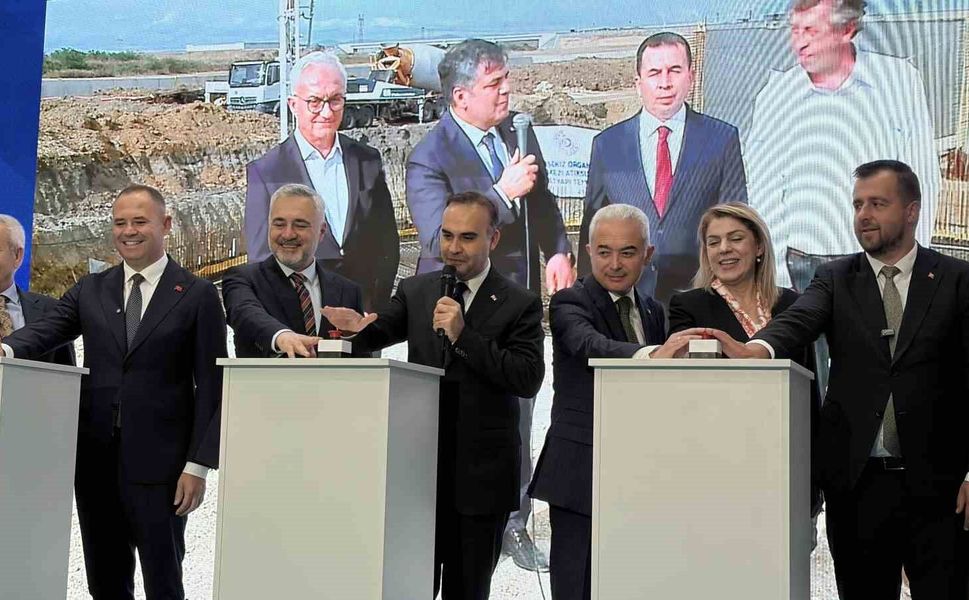 Bakan Kacır: 'Milli gelirimiz son 23 yılda 238 milyar dolardan 1,6 trilyon dolara yükselirken, kişi başına milli gelirimiz 18 bin doları aştı'