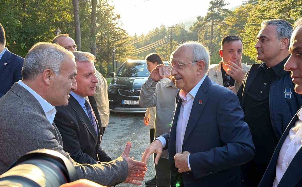 CHP Genel Başkanı Kılıçdaroğlu, 3 günlük CHP kampı için Bolu'ya geldi
