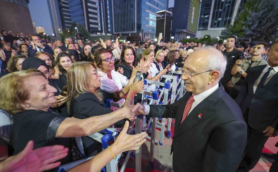 CHP Genel Başkanı Kılıçdaroğlu: 'Türkiye'nin sorunlarının çözülmesi için her türlü katkıyı vermeye hazırız'