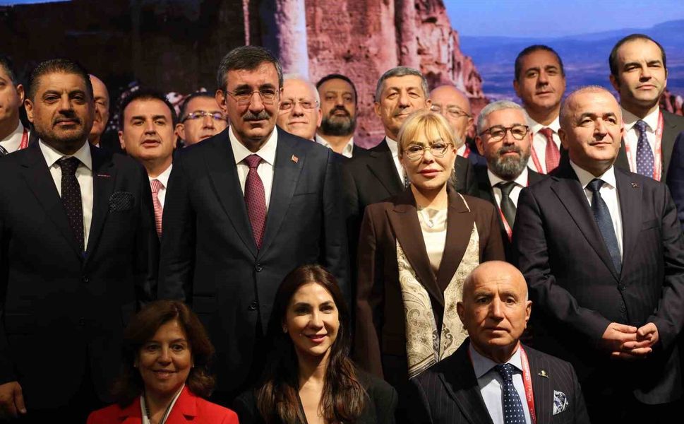 Cumhurbaşkanı Yardımcısı Yılmaz: 'Ülkemizi kesinlikle bir maceraya atmayarak sağlam bir şekilde yolumuza devam ediyoruz'